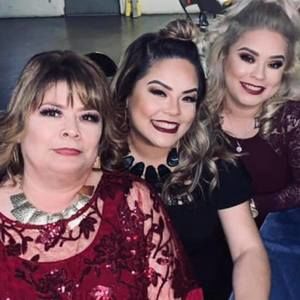 Meet your Posher, Adelina